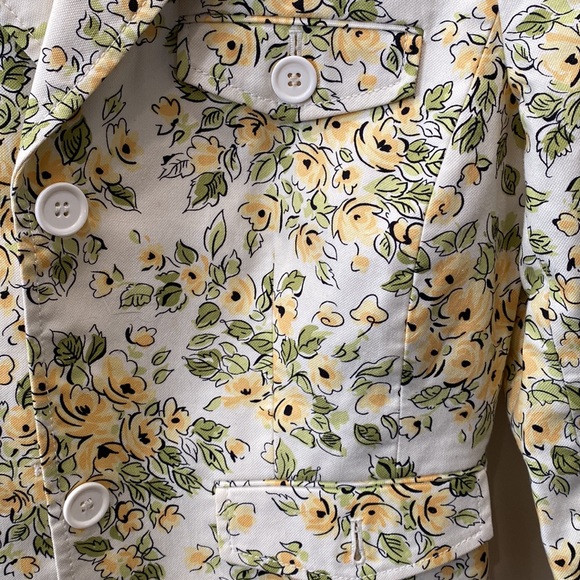 Cream blazer with yellow flowers - Picture 2 of 3